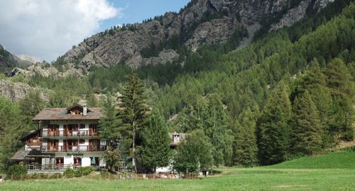 Hiking Italy